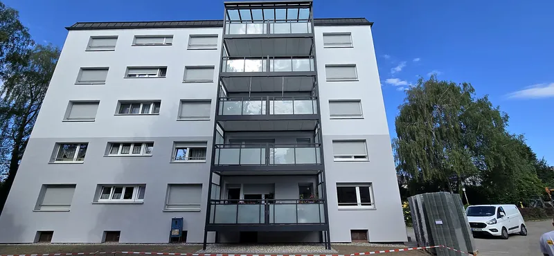 Fassadenmontage mit Mineralwolle-Dämmplatten