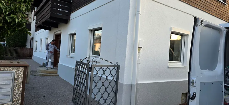 Mehrfamilienhaus mit neuer Fassadendämmung